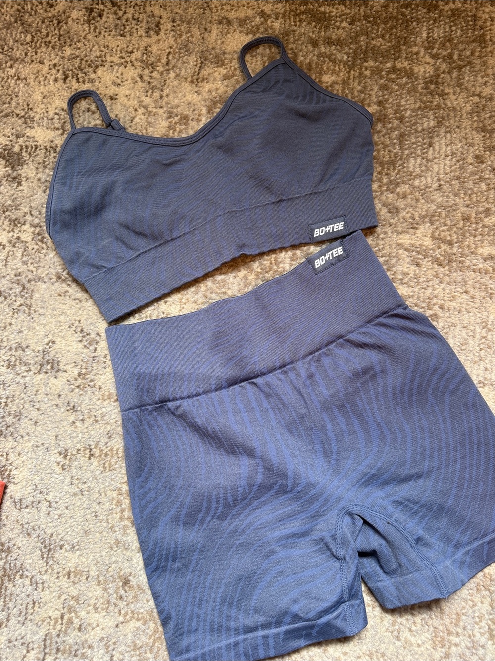 Bo+Tee Workout Set - Picture 2 of 3